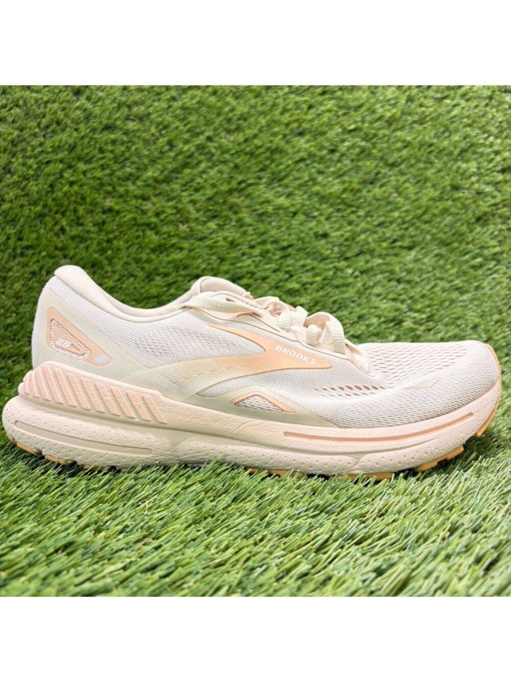 Brooks Adrenaline GTS 23 Womens Size 7.5 Beige Running Athletic Shoes Sneakers